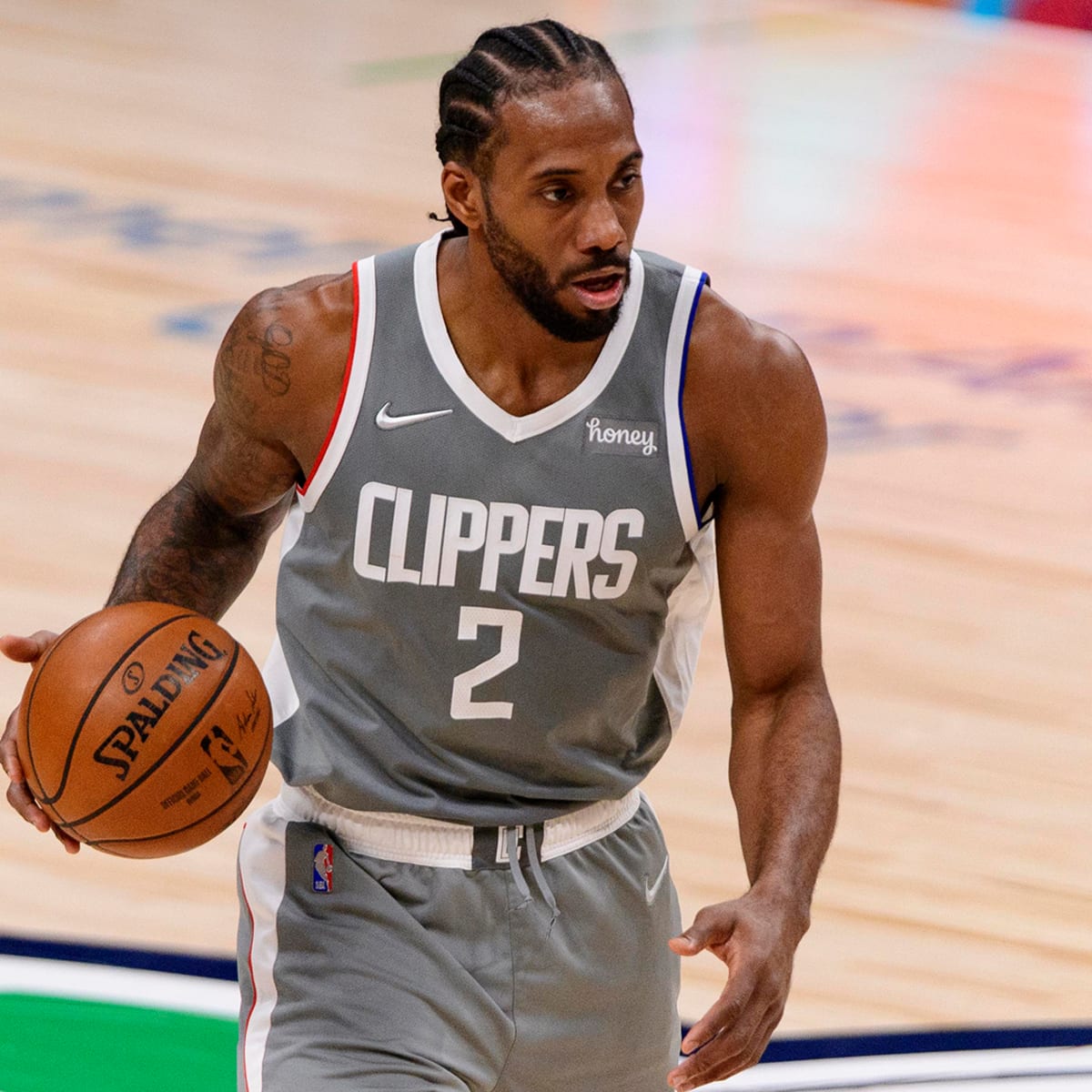 Adrian Wojnarowski Says Kawhi Leonard Is Expected To Re Sign With The Los Angeles Clippers Fadeaway World