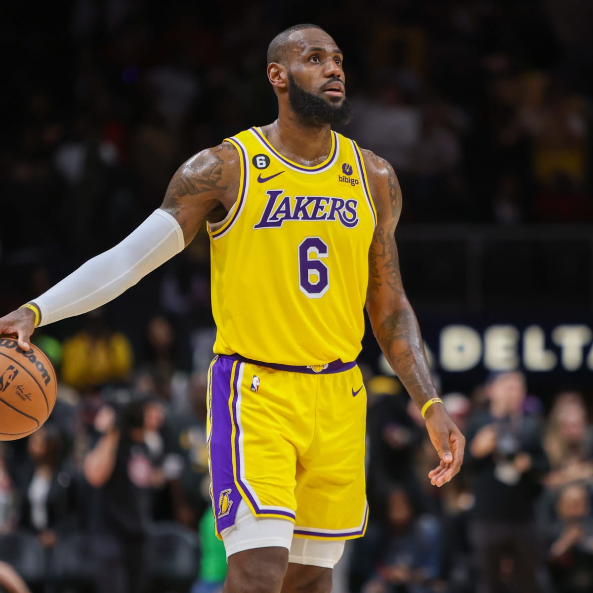 LeBron James Said He Became A Right Handed Basketball Player