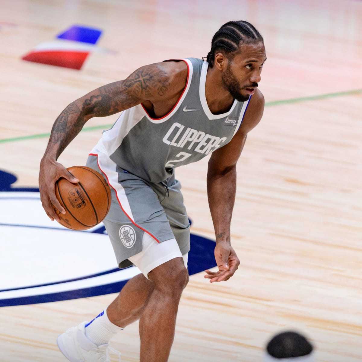 Latest on kawhi leonard top