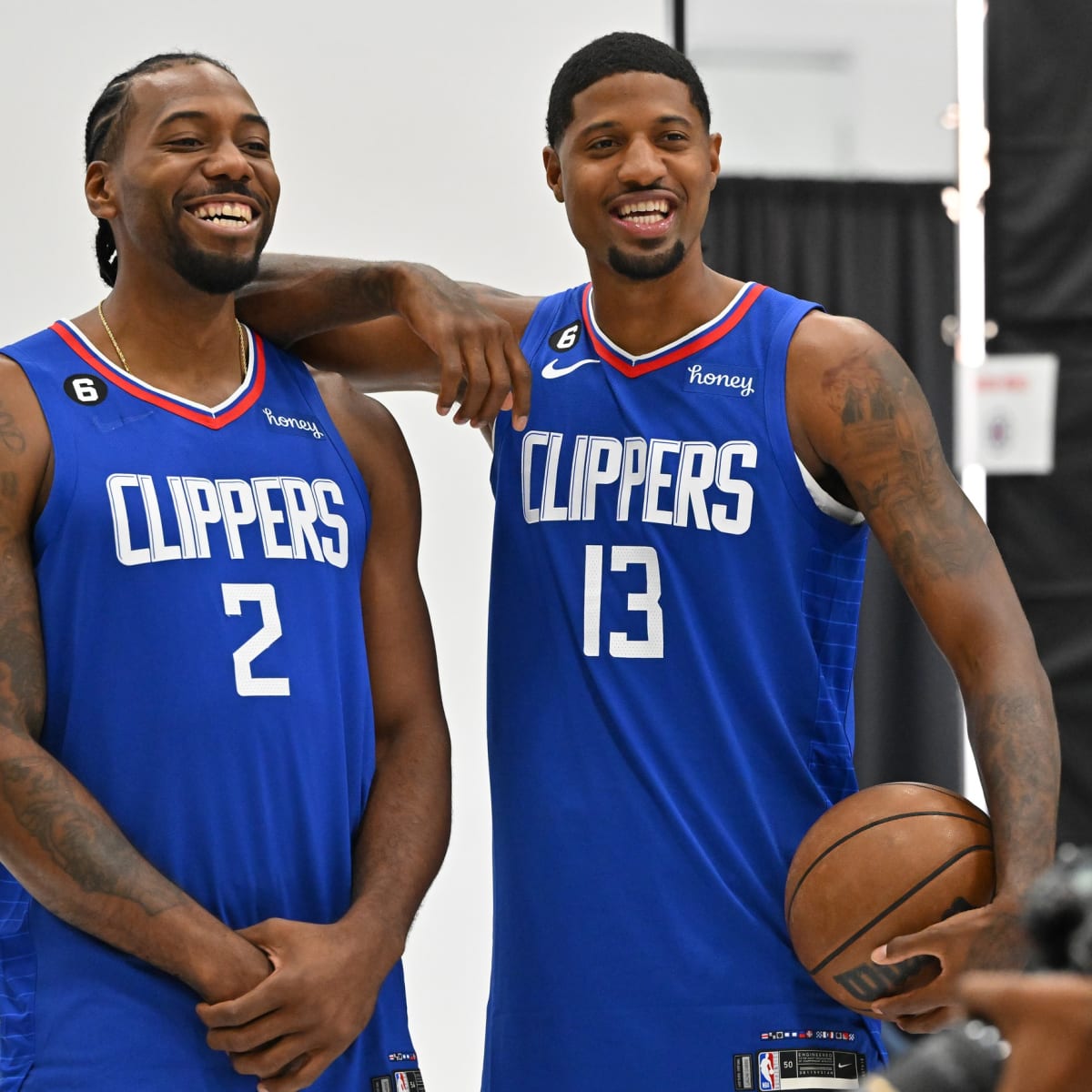 Kawhi leonard nike suit shop