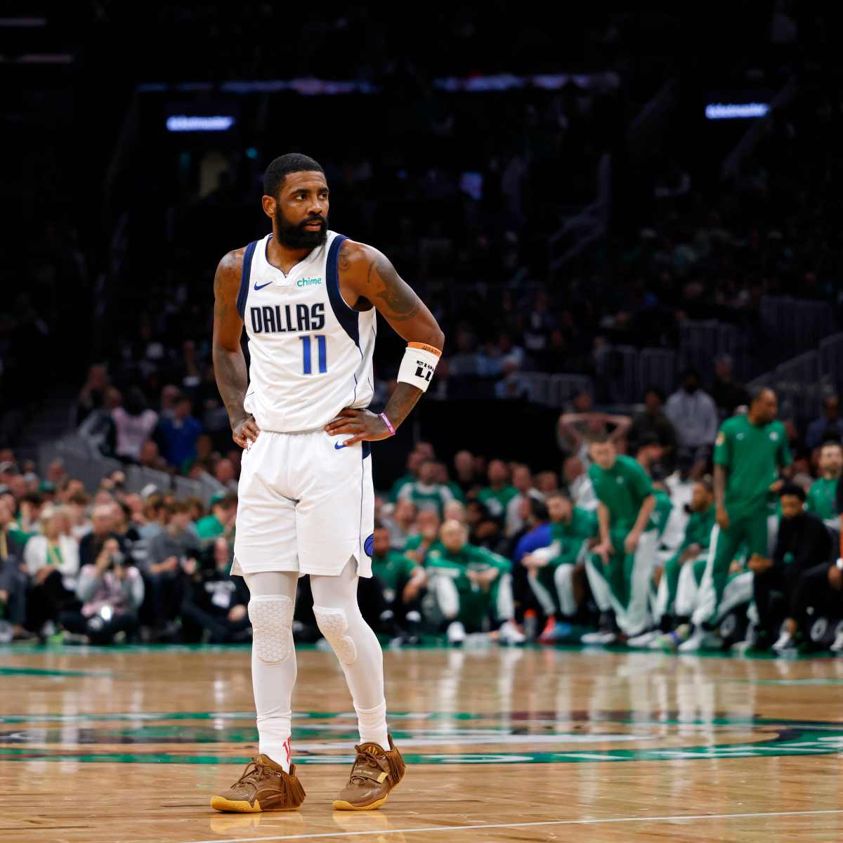 Kyrie irving 5 celtics hotsell