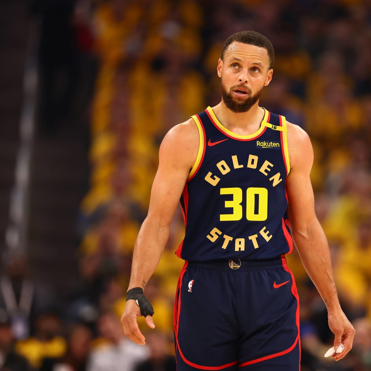 NBA 5サプライズ　STEPHEN CURRY BNG-Warriors-Timberwolves-