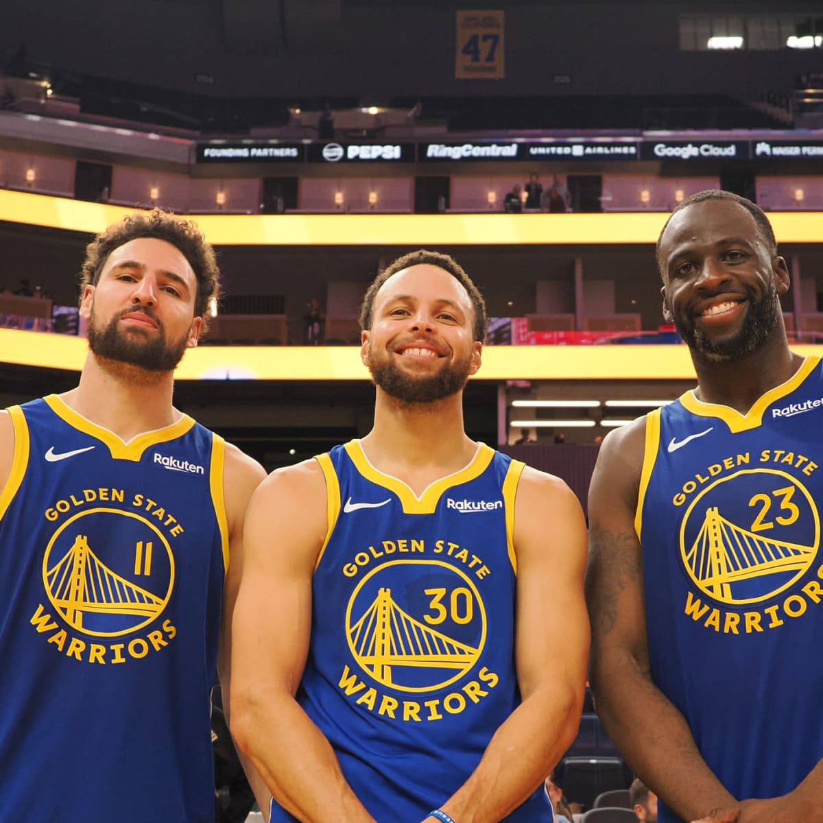 Klay Thompson Claims He Doesn t Keep In Touch With Stephen Curry And Draymond Green Fadeaway World