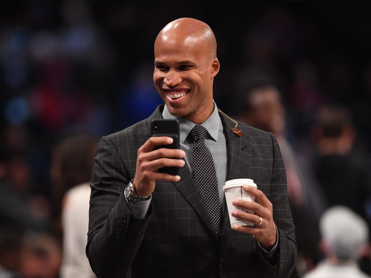 Richard Jefferson on X: 😂🤣🤣Wait, I don't see any lies there. Rockets  weren't elite, Rockets didn't play defense and stop complaining to the  refs. How am I hating if history has proven