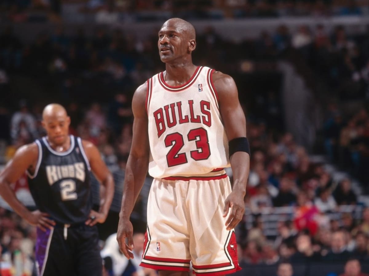 jern Himmel Precipice Michael Jordan Has One Branding Sign On His Chest That Many Fans Don't Know  About - Fadeaway World
