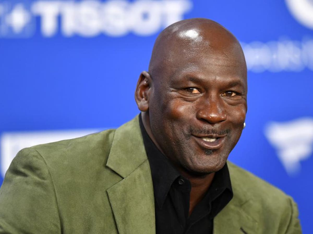 Samarbejde skat brændt Michael Jordan Becomes NASCAR Team Owner, Signs Bubba Wallace As First  Driver - Fadeaway World