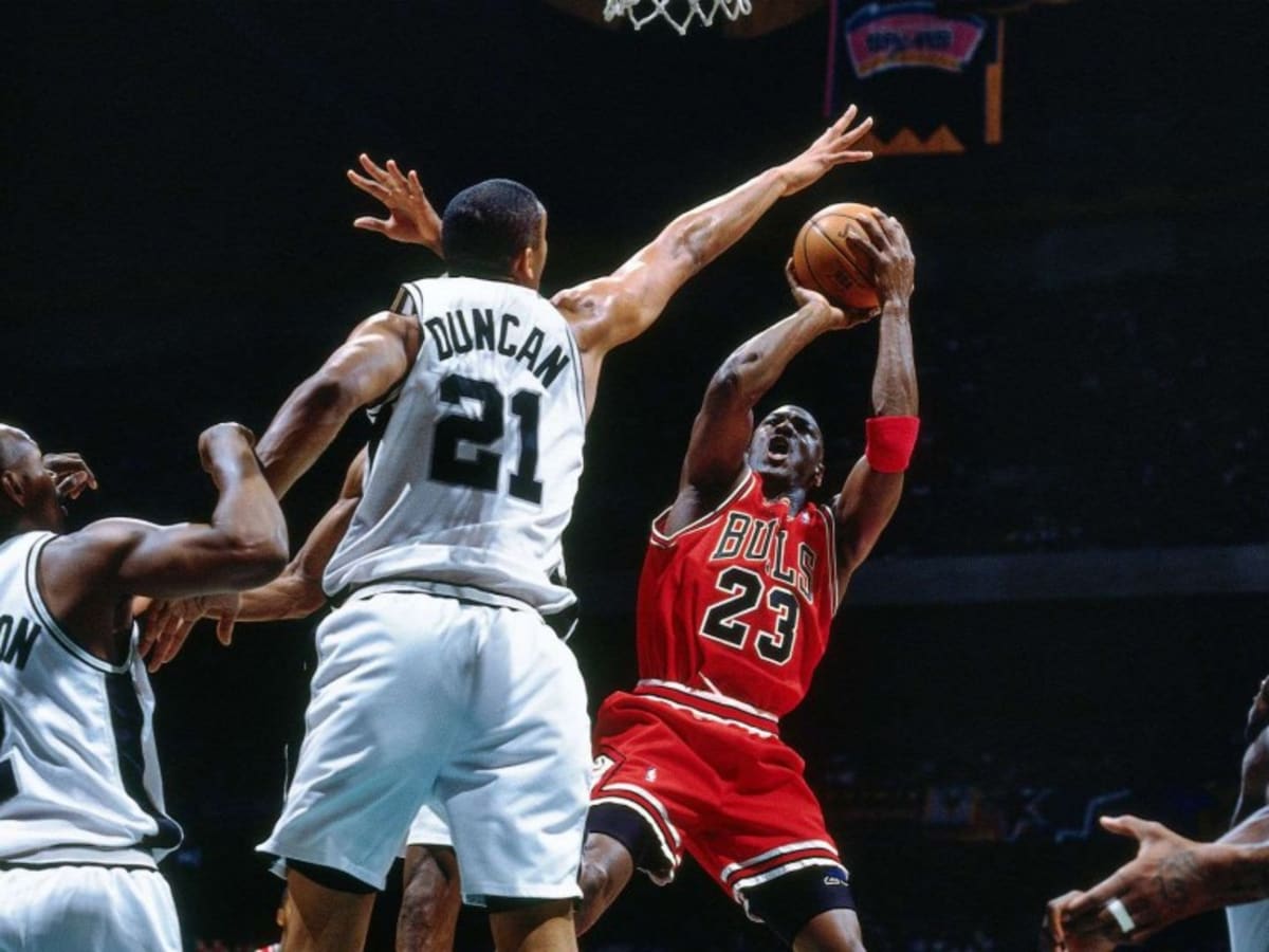 BJ Armstrong: Michael Jordan created a persona which allowed him to become  the best version of himself and deal with trappings of superstardom, NBA  News