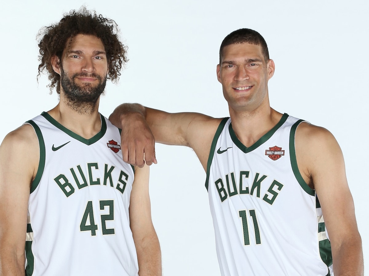 robin-lopez-on-people-mistaking-him-for-twin-brother-brook-i-ve-been-congratulated-so-many-times-on-winning-a-championship-this-summer-i-don-t-want-to-hurt-anybody-s-feelings-so-i-ve-just
