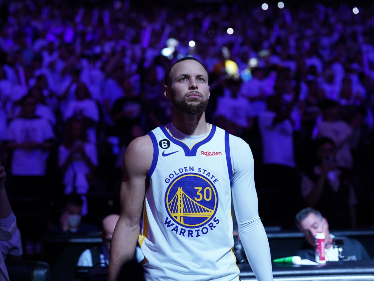 NBA Fans Shocked After Warriors Lose Game 1 vs. Kings: "Curry Sucks In The  Clutch" - Fadeaway World