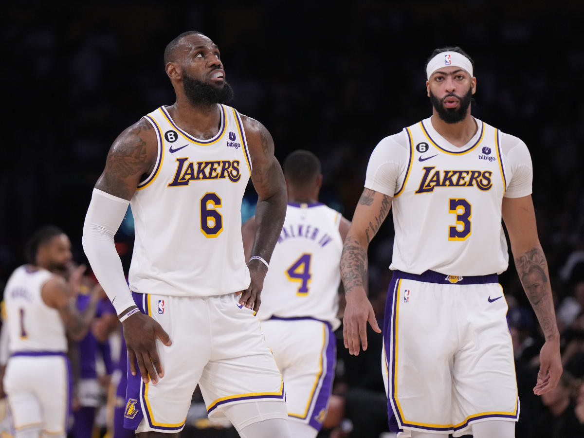 Los Angeles Lakers] Teams were 0-138 this season when trailing by
