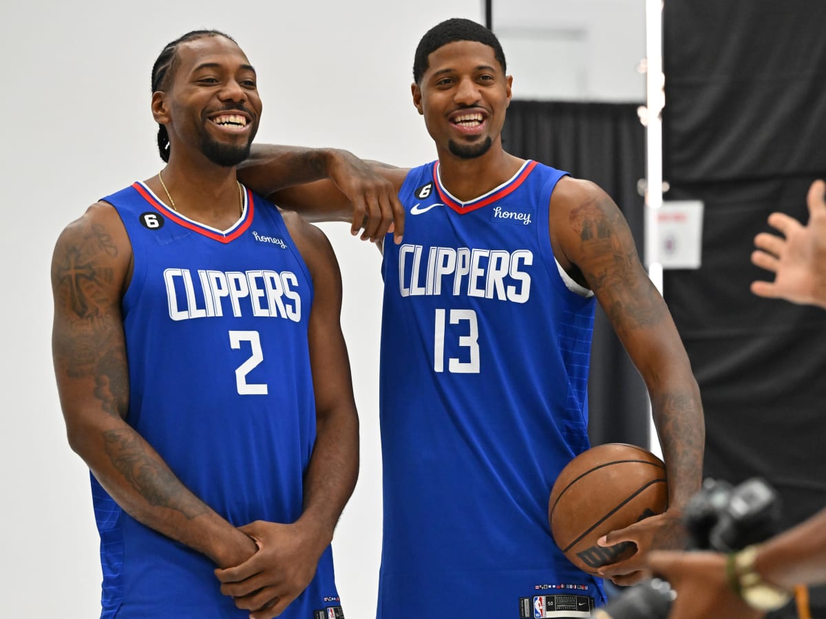 Kawhi Leonard Peeled The Nike Logo Clippers Jersey During Media Day: “The New Balance Must Be So Proud” - Fadeaway World