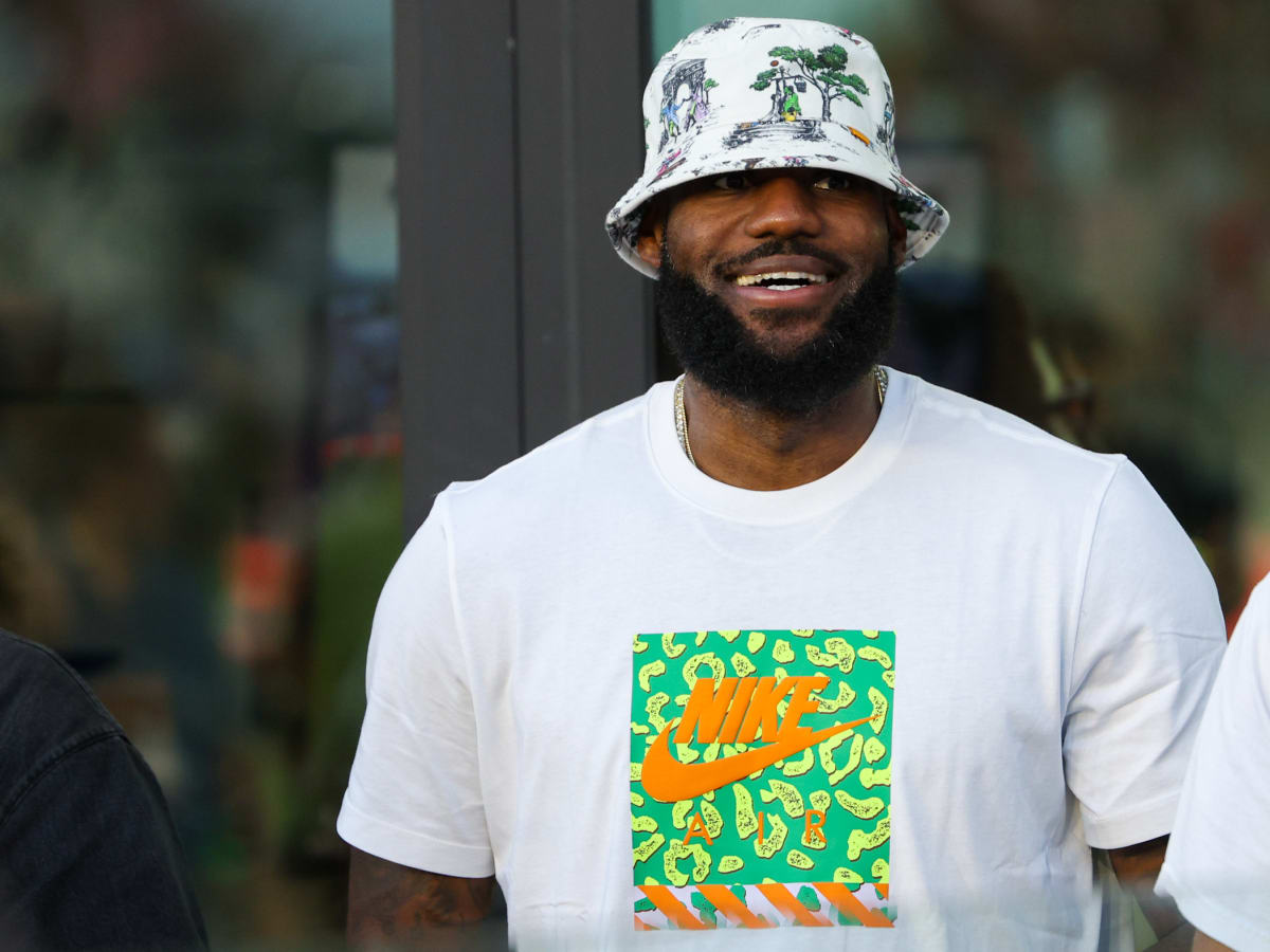 LeBron James Drops Massive Hint Of Potentially Joining Knicks
