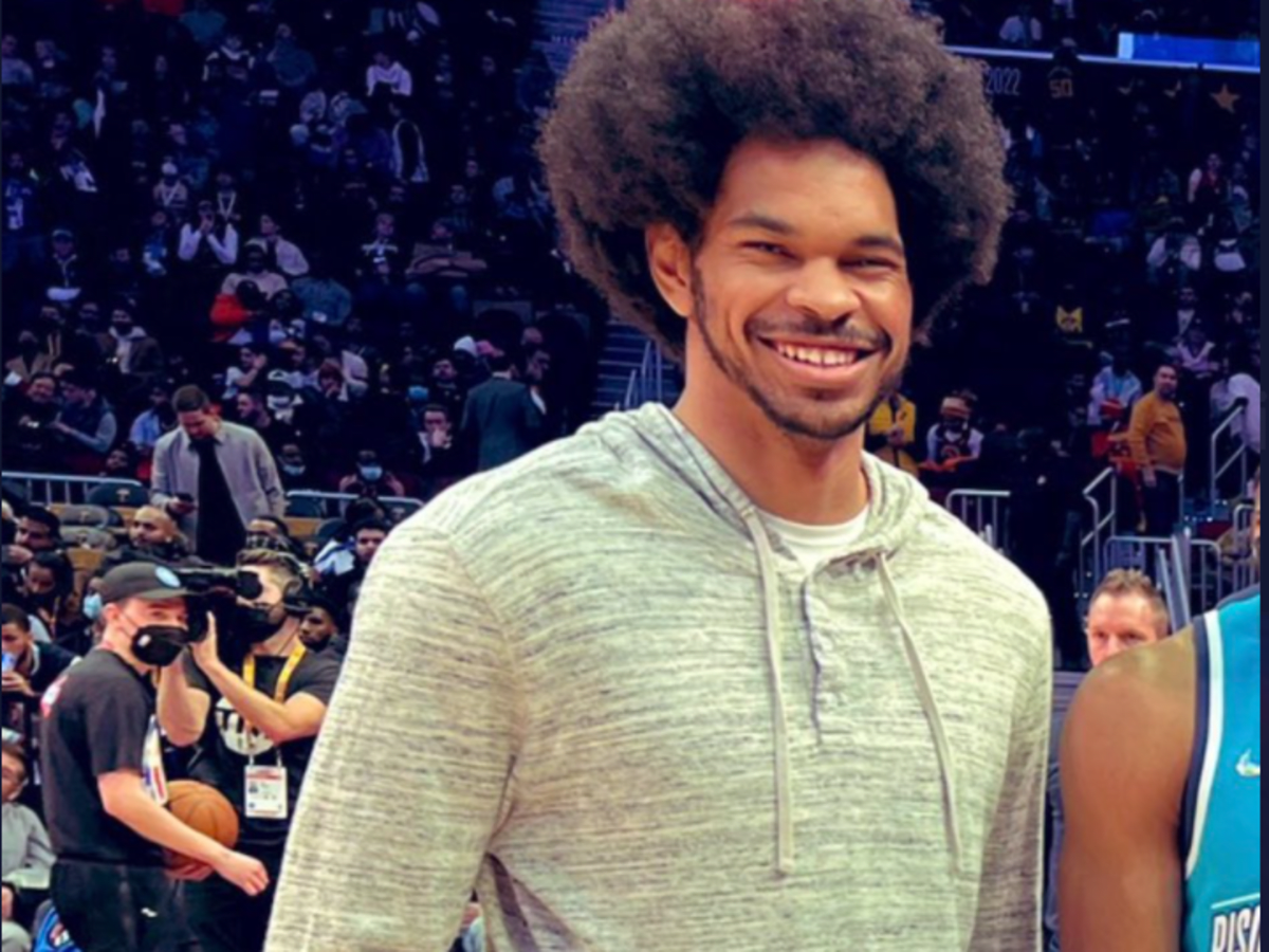 The Jarrett Allen social media jokes were funny, but his real life  teammates were wrong for making him buy that phone