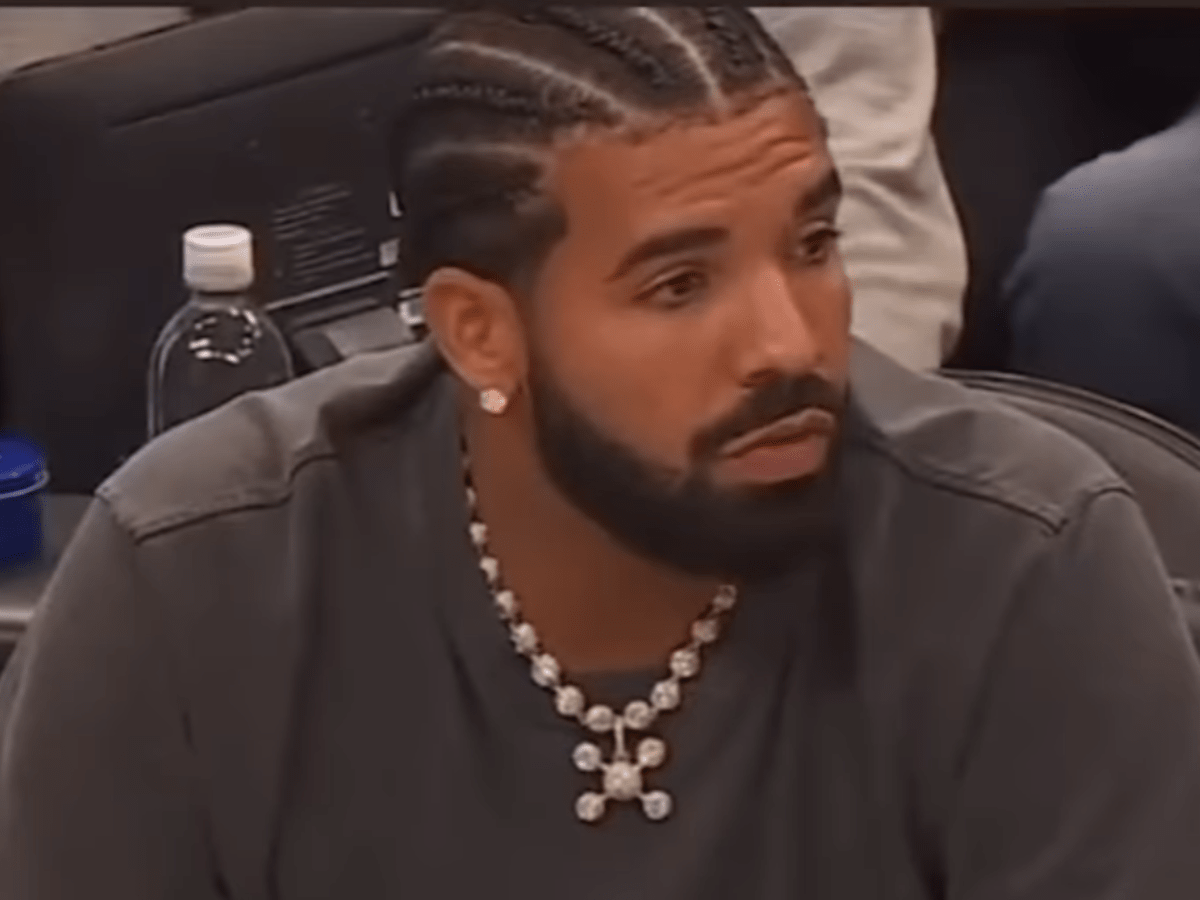 Rate Drake with lacefront cornrows Men's Self