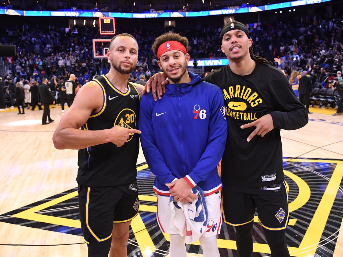 Stephen Curry Seth Curry And Damion Lee Take A Pic Together Following Warriors Sixers Game Family Things Happy Thanksgiving Fadeaway World
