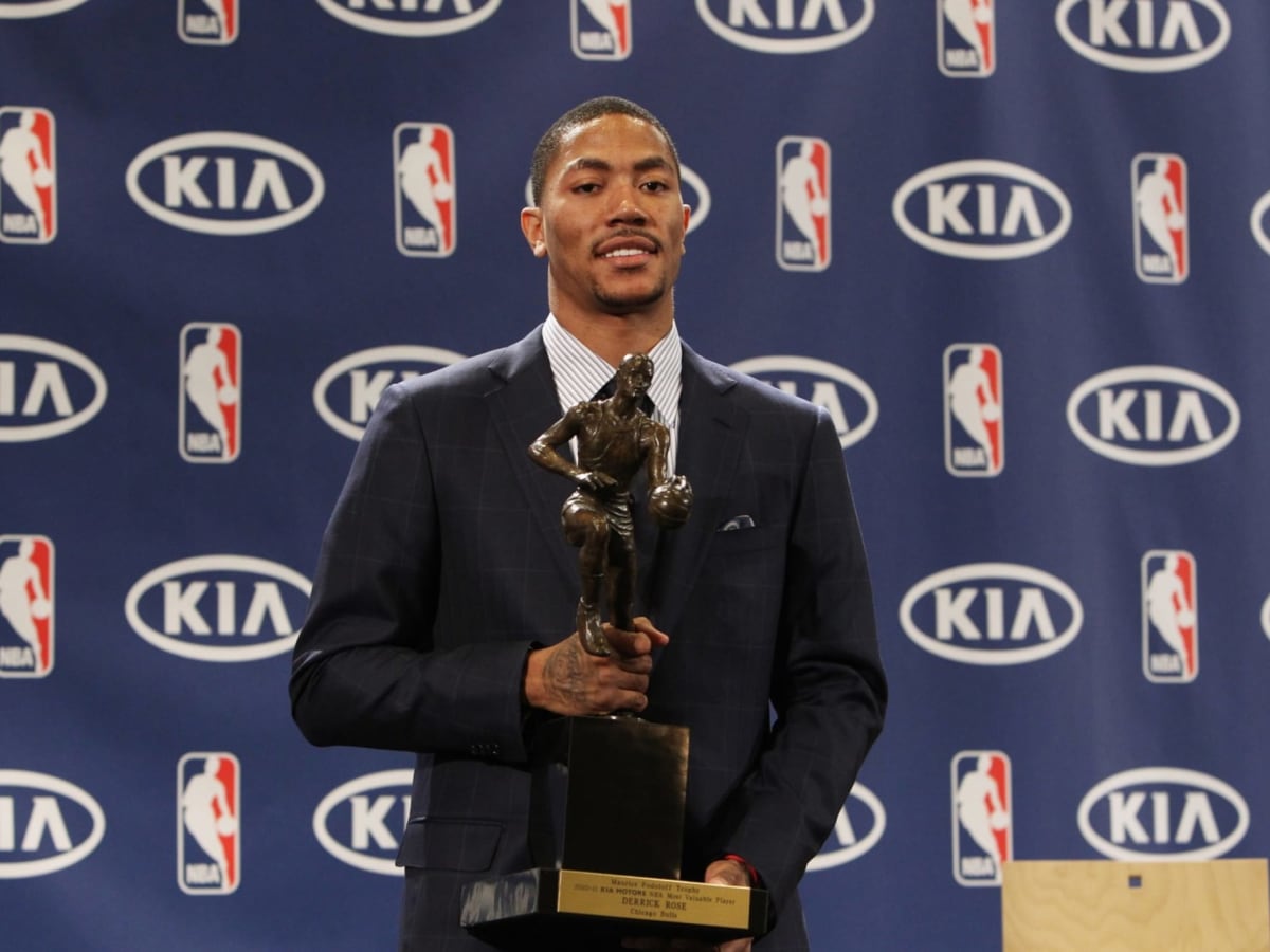 Derrick Rose Says His Mom Is Not Giving His MVP Trophy Back
