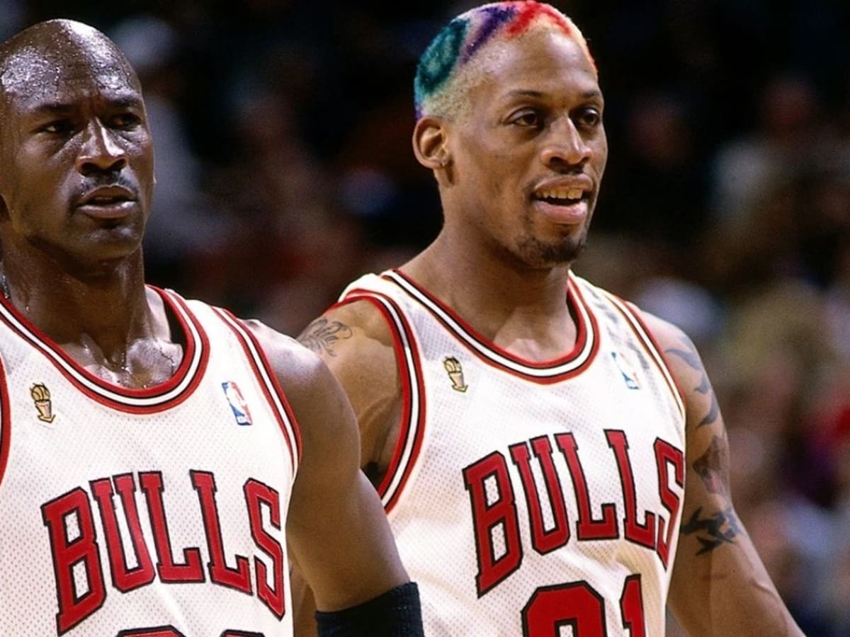 Dennis Rodman Turned Around When Michael Jordan Was Taking A Free Throw To Show His Faith In MJ s Abilities Fadeaway World