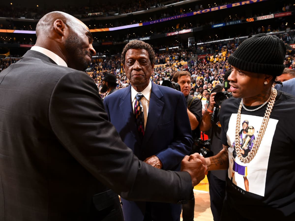 Allen iverson shop wearing kobe shirt