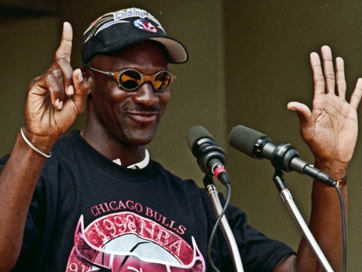 Unreleased Footage Shows Michael Jordan s Motivation To Win 6th Ring Sure Everybody s Saying This Is Utah s Year. Best Record They ve Got Home Court Advantage. Yeah That s Motivation. If It s Not Then...