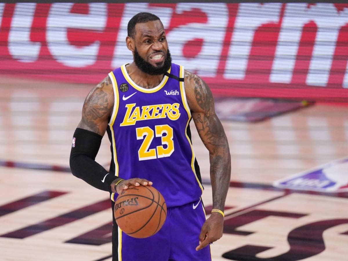 Lebron pg online