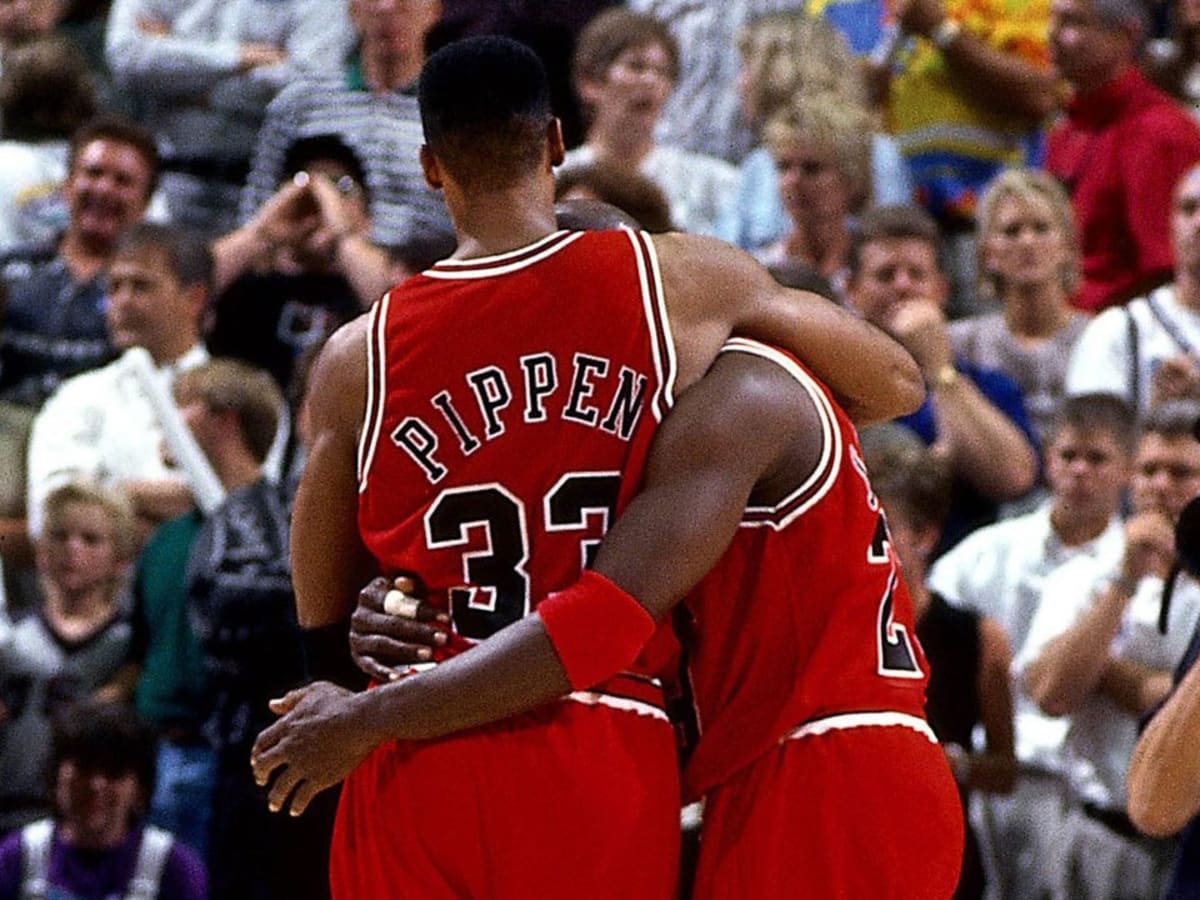 Scottie Pippen On Carrying Michael Jordan Off The Floor In The