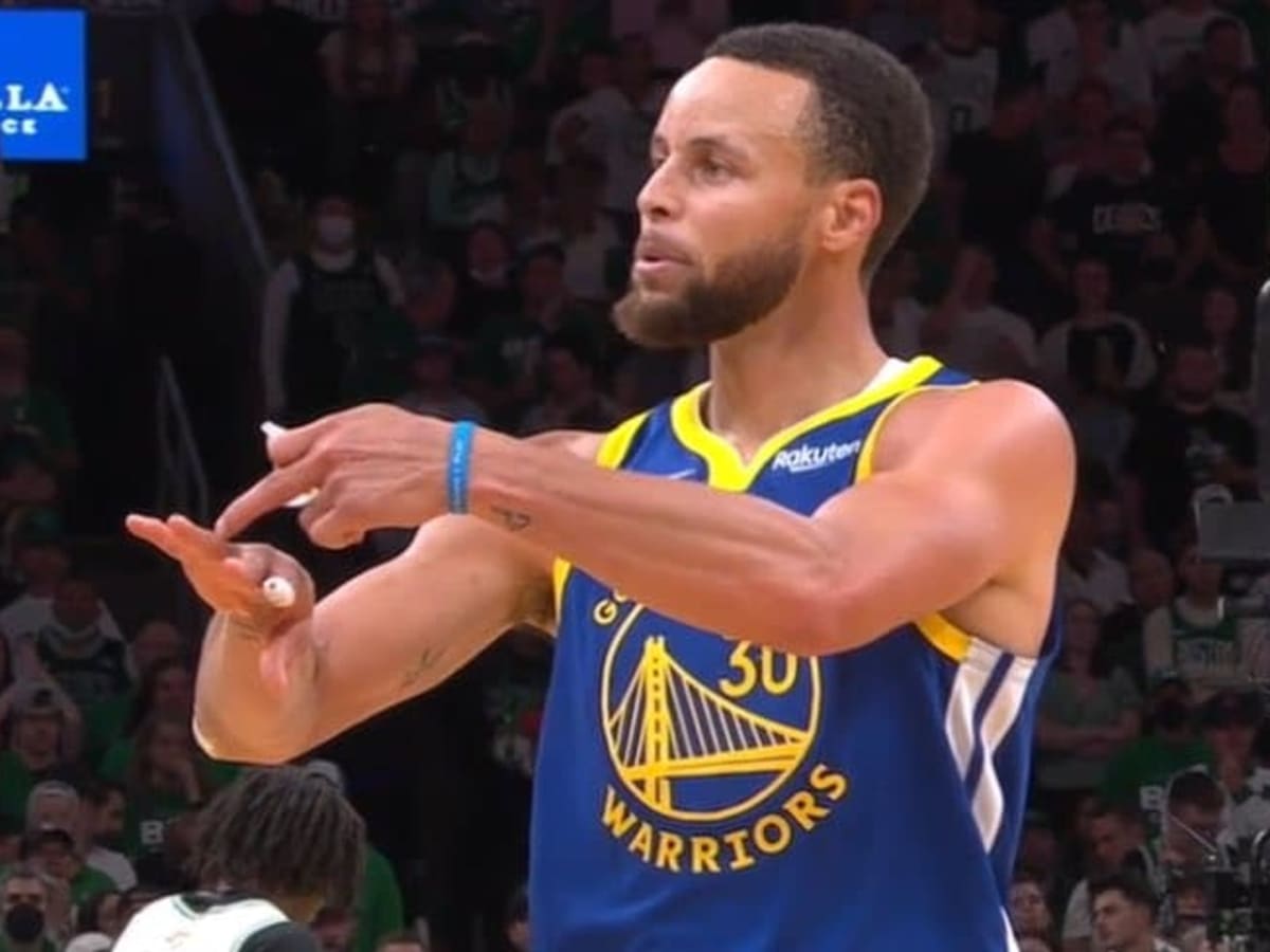 Stephen curry cheap rings how many