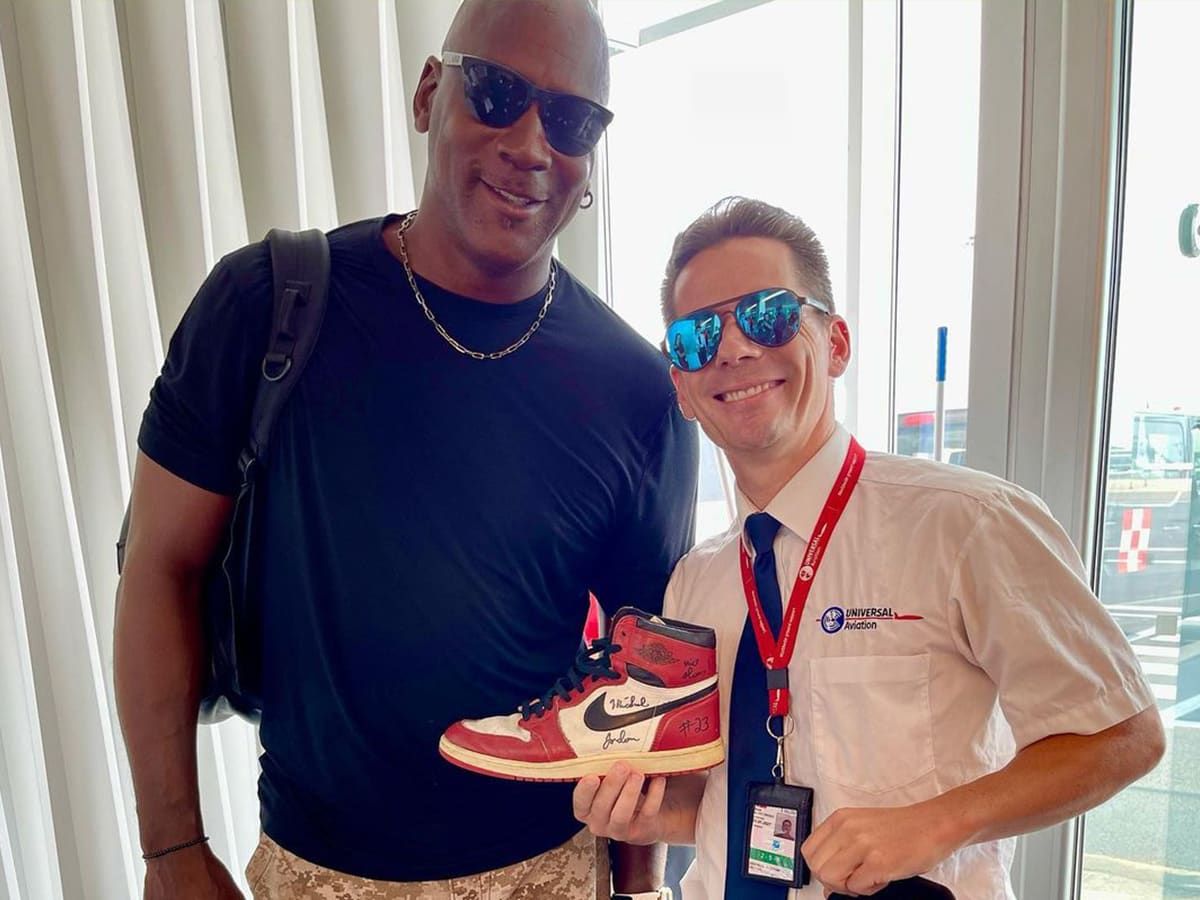 Who is signed deals to jordan brand