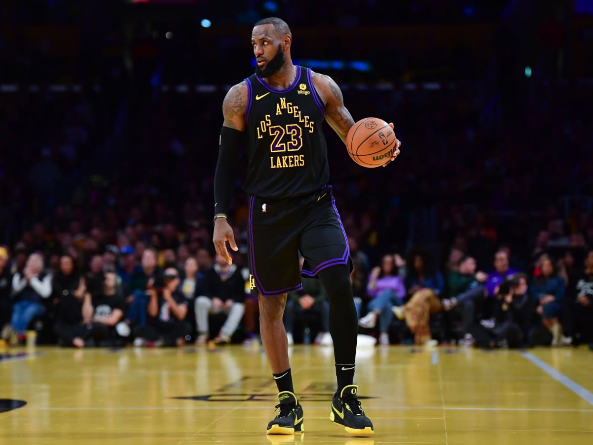 LeBron James Reacts To Viral Picture Of Himself Getting A Basketball Hoop For Christmas In 1987 Fadeaway World
