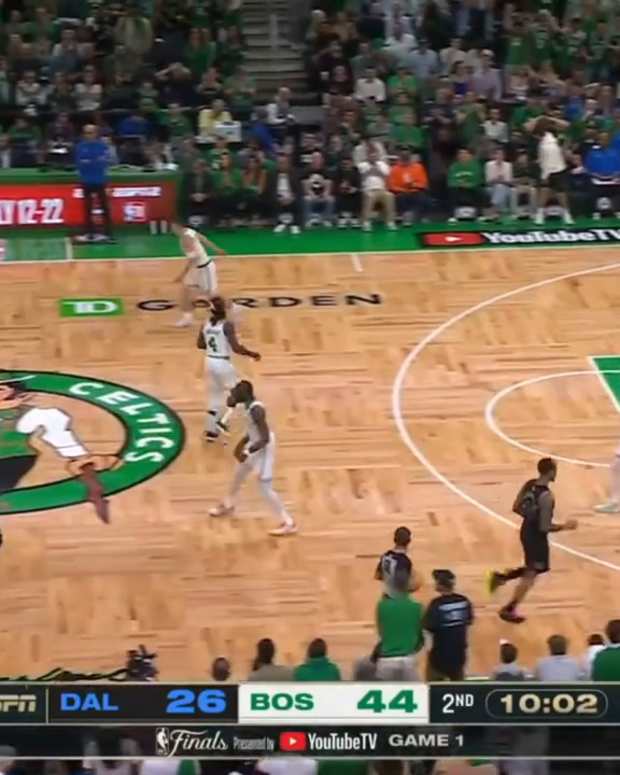 Jaylen Brown blocks Kyrie Irving's lay-up, then hits a massive three ...