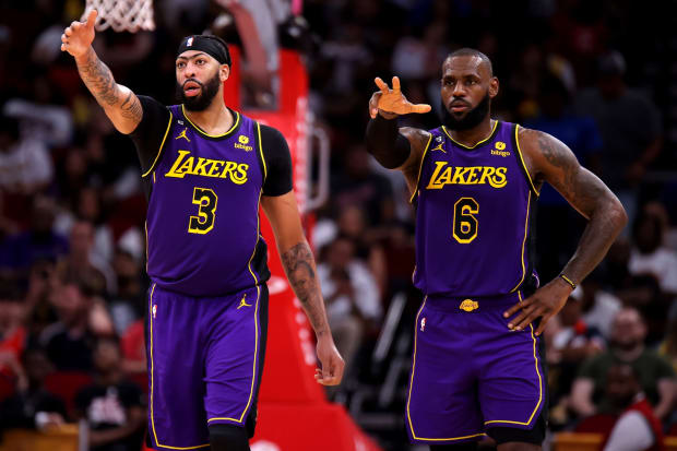 10 Reasons Why Los Angeles Lakers Will Beat Phoenix Suns In The NBA  Playoffs - Fadeaway World