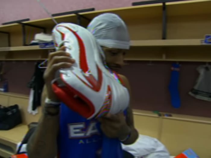 Allen Iverson Answered Shaquille O'Neal's Iconic Shoe Phone "Yo, It
