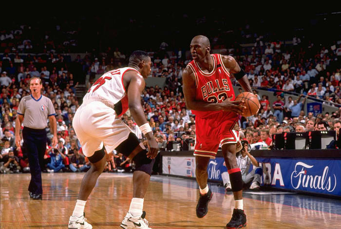 NBA Players With The Most 30+ Points Per Game Seasons: Michael Jordan ...