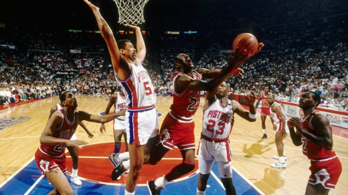 Pistons Bad Boy Rick Mahorn Takes Shot At Michael Jordan: 