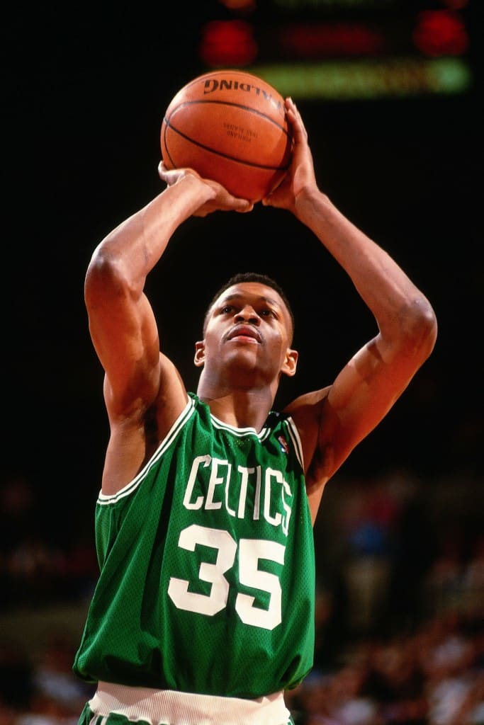 PORTLAND, OR - CIRCA 1993: Reggie Lewis #35 of the Boston Celtics shoots against the Portland Trailblazers at the Veterans Memorial Coliseum circa 1993 in Portland, Oregon.  NOTE TO USER: User expressly acknowledges and agrees that, by downloading and or using this photograph, User is consenting to the terms and conditions of the Getty Images License Agreement.  Mandatory Copyright Notice: Copyright 1993 NBAE (Photo by Brian Drake/NBAE via Getty Images)