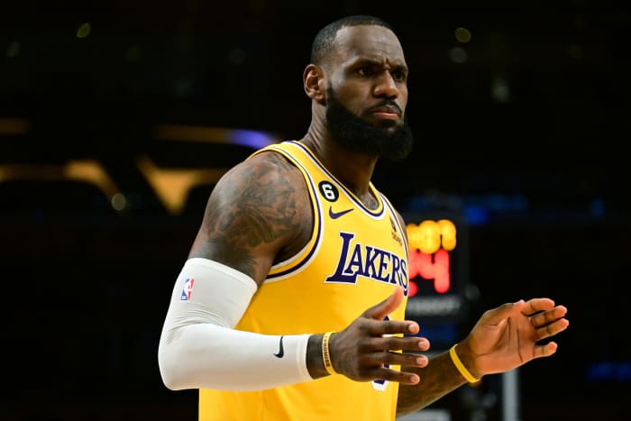 LeBron James Is Under Fire After Worst Game Of The Season In ...