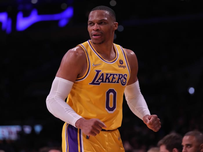 El escritor de la NBA especula que Los Angeles Lakers no cambiaron a Russell Westbrook porque quieren evitar el impuesto repetidor en la temporada 2023-24