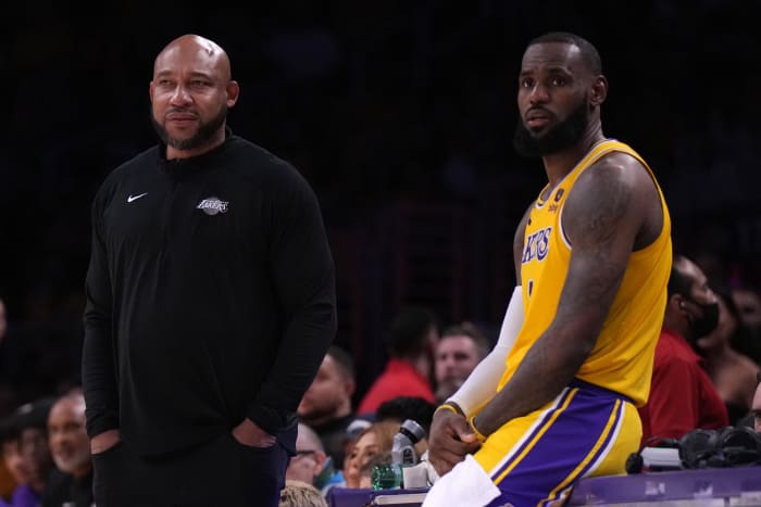 Lakers Coach Darvin Ham Calls Out The Bench After Loss To Cavaliers ...