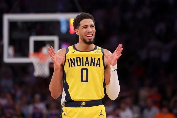 Tyrese Haliburton Wears Hoodie With Iconic Reggie Miller 'Choke ...