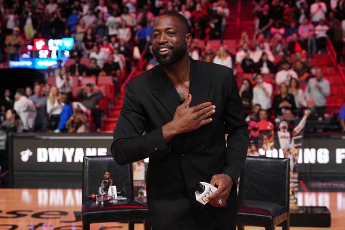 Miami Heat Announce Statue For Dwyane Wade - Fadeaway World