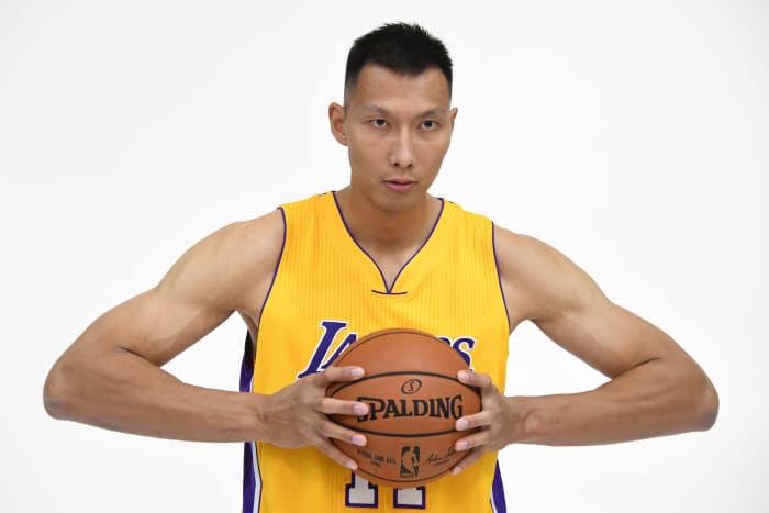 Former Lakers Player Yi Jianlian Allegedly Gets Caught With Proof For ...