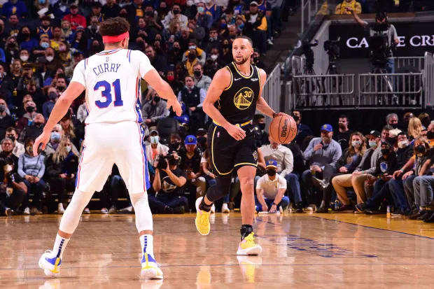 Steph Curry Didn’t Know That Seth Curry Was Outscoring Him When He Made His Last-Minute Shot