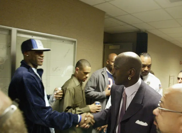 The Advice Michael Jordan Gave 17-Year-Old LeBron James When They Met After A Cavs-Wizards Game in 2001