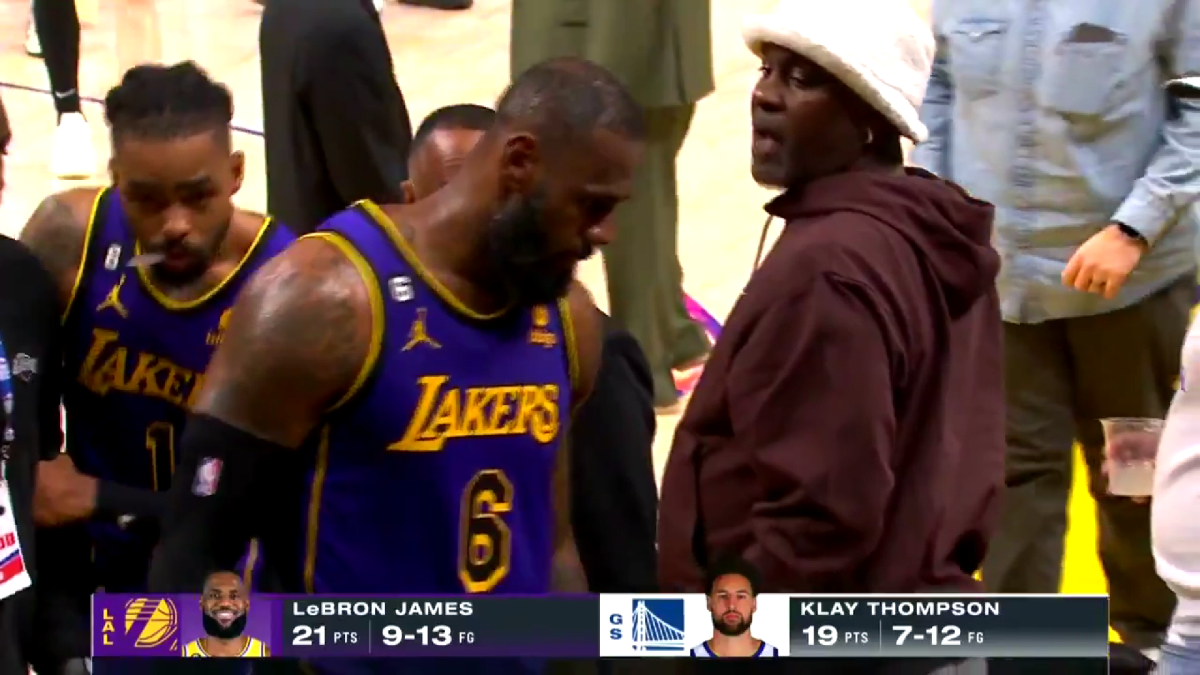 Guess what Gary Playton said to LeBron James mid game during