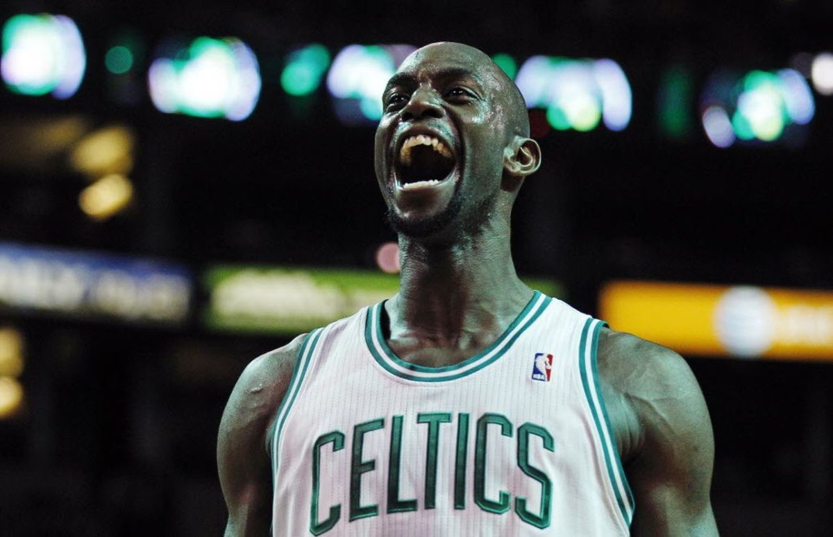 NBA Fans React To Kevin Garnett's Video Of Splashing Gatorade On His Face: "KG Was Wild"