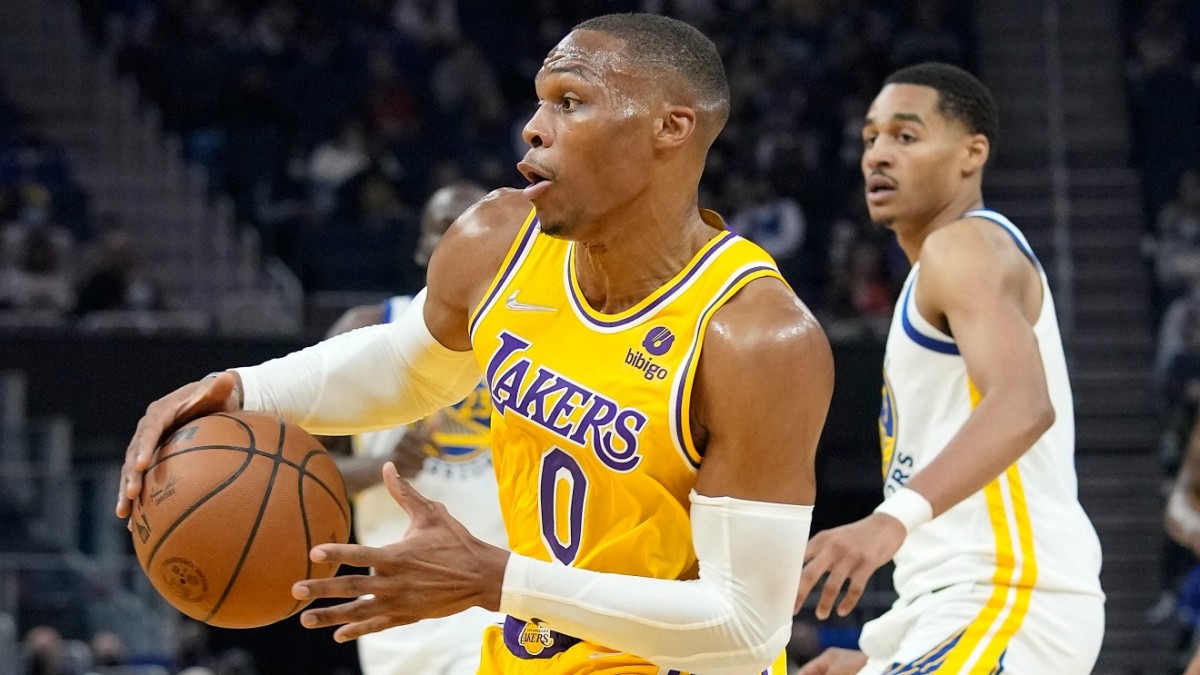 Russell Westbrook Tells An Older Fan ‘Not For You’ Before Giving His Shoes To A Young Lakers Fan