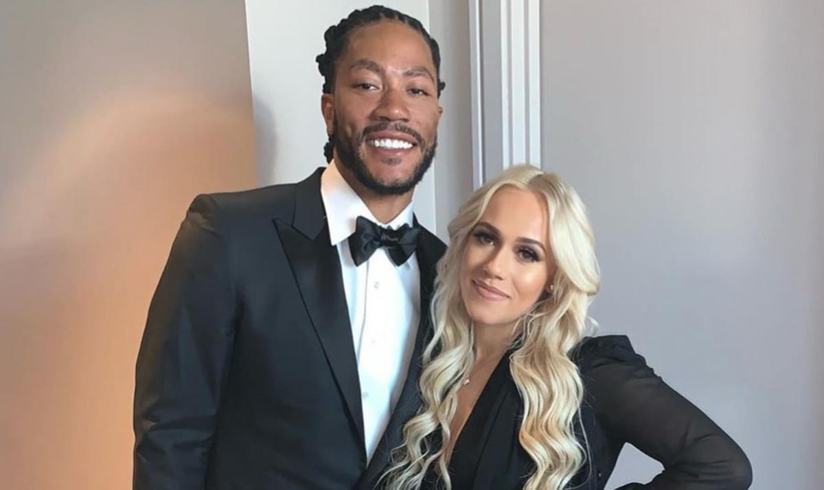 Derrick Rose Gets Engaged At Madison Square Garden- "I Will Always Love You..."
