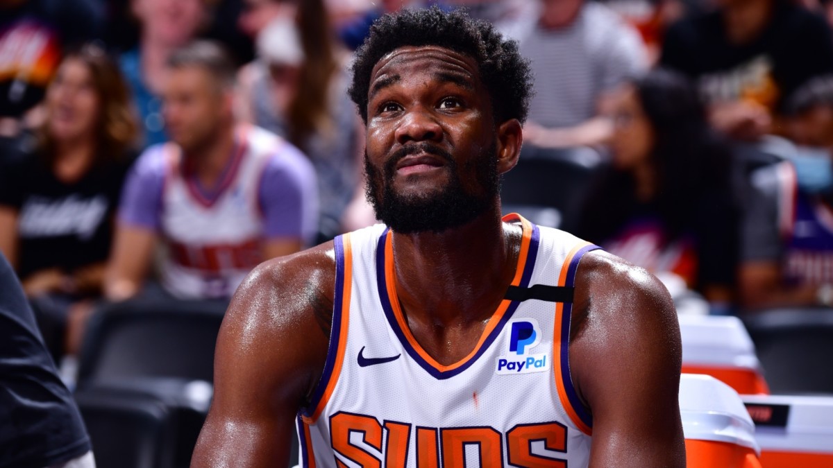 Rising Star Deandre Ayton Is 'Very Unhappy' With Phoenix