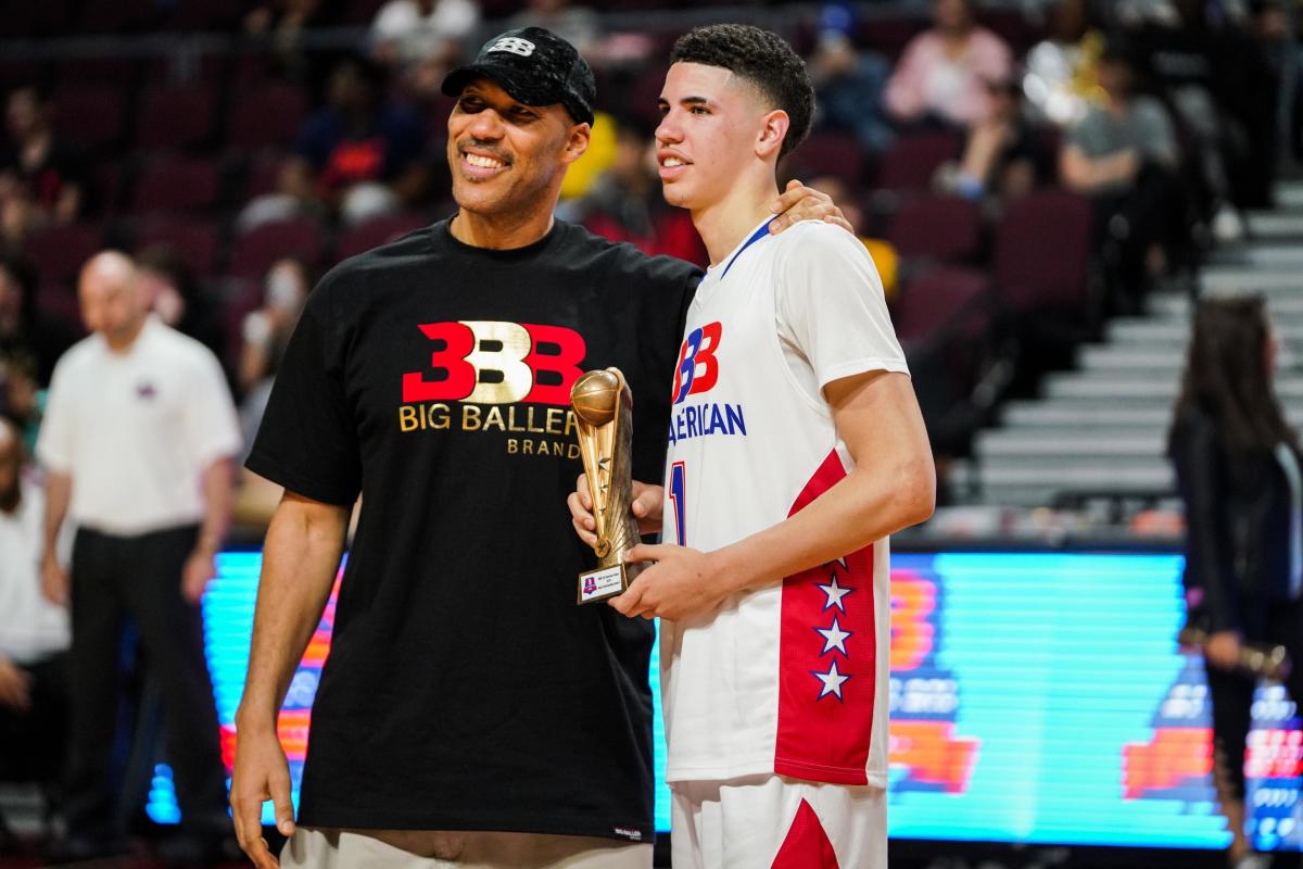 LaMelo Ball On His Father LaVar: "Some Kids Don't Even Have Father And Y'all Hating On My Father Because He Believes His Kids Can Do Anything."