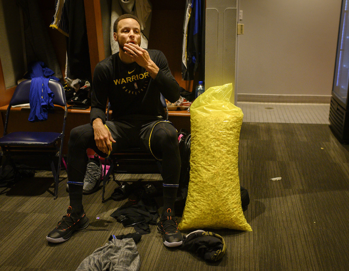 Sacramento Kings Gifted Steph Curry His Own Popcorn Before Their Game