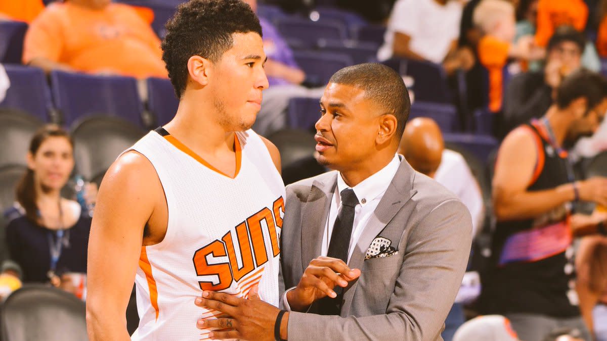 Devin Booker Stands By Ex-Suns Coach, Not Phoenix Suns Owner Robert Sarver, In The Latest NBA Scandal: "That's My Guy"